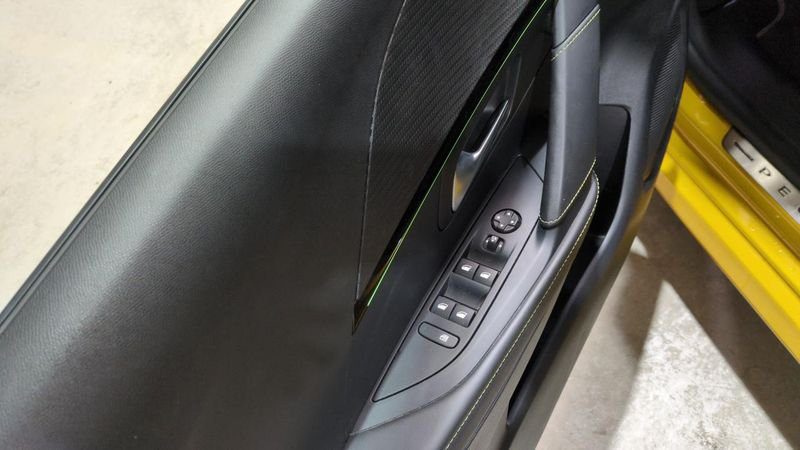 Peugeot 208 Puretech 100 s&s bvm6 gt