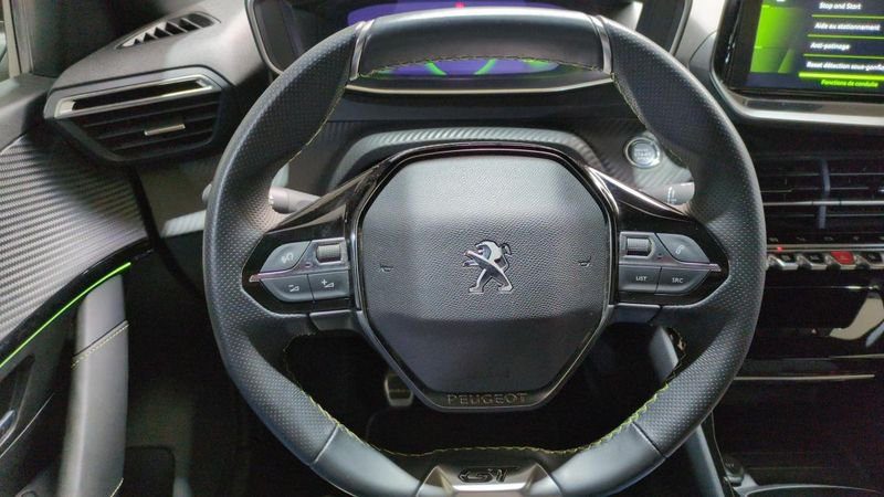 Peugeot 208 Puretech 100 s&s bvm6 gt