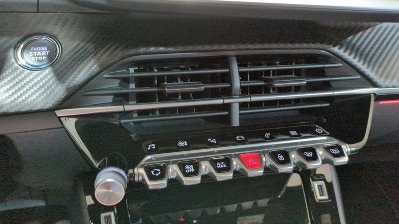 Peugeot 208 Puretech 100 s&s bvm6 gt