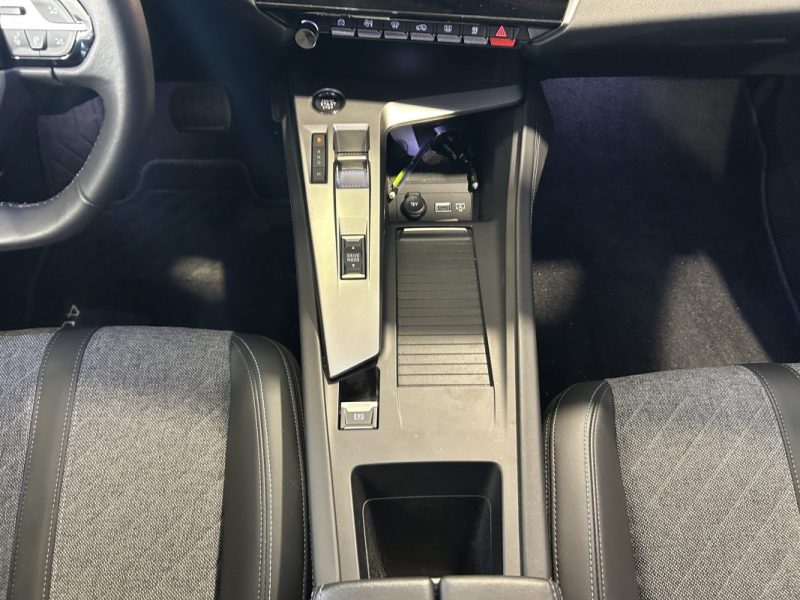 PEUGEOT 408 1.2 130CH ALLURE 1ERES MAINS 