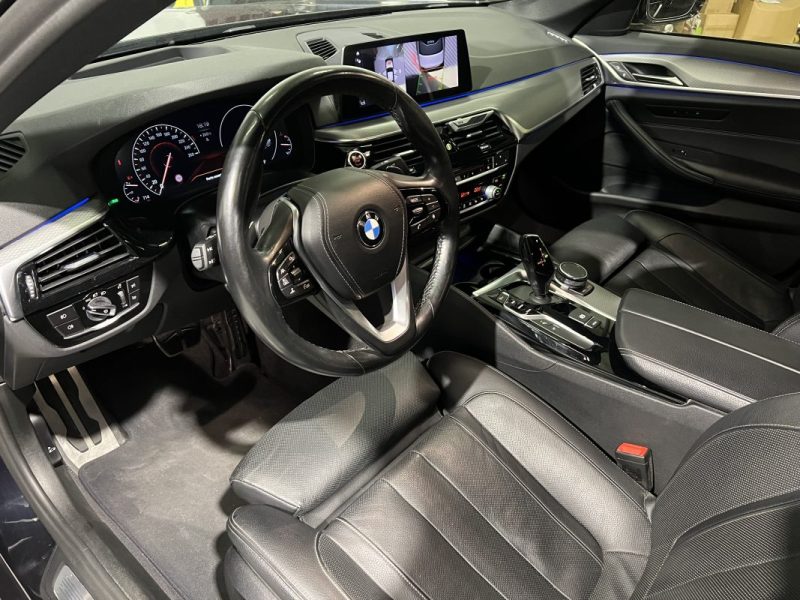 BMW SERIE 5 530I 252 CH BVA8 PACK M / BMW PREMIUM SELECTION / ENTRETIEN COMPLET BMW