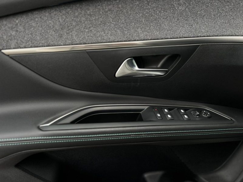 Peugeot 5008 1.5 BlueHDi 130 Allure Pack EAT8 • 7 Places • 2022