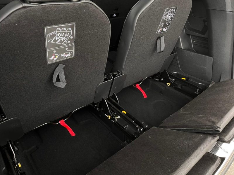 Peugeot 5008 1.5 BlueHDi 130 Allure Pack EAT8 • 7 Places • 2022