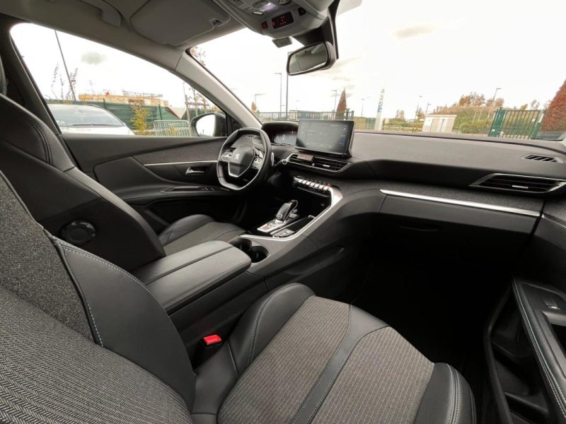 Peugeot 5008 1.5 BlueHDi 130 Allure Pack EAT8 • 7 Places • 2022