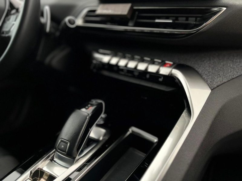 Peugeot 5008 1.5 BlueHDi 130 Allure Pack EAT8 • 7 Places • 2022