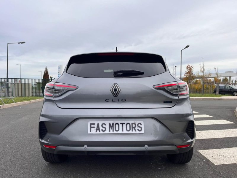 Renault Clio 5 E-Tech Hybrid 145 Esprit Alpine • 2024