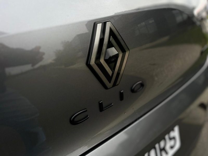 Renault Clio 5 E-Tech Hybrid 145 Esprit Alpine • 2024