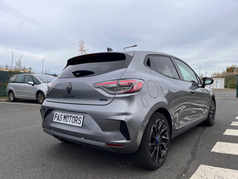Renault Clio 5 E-Tech Hybrid 145 Esprit Alpine • 2024