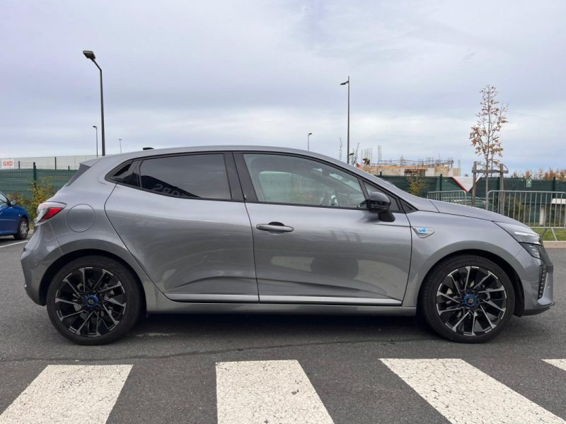Renault Clio 5 E-Tech Hybrid 145 Esprit Alpine • 2024