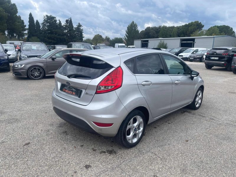 FORD FIESTA 1.6 TDCI 95CH FAP TITANIUM 5P 182MKM