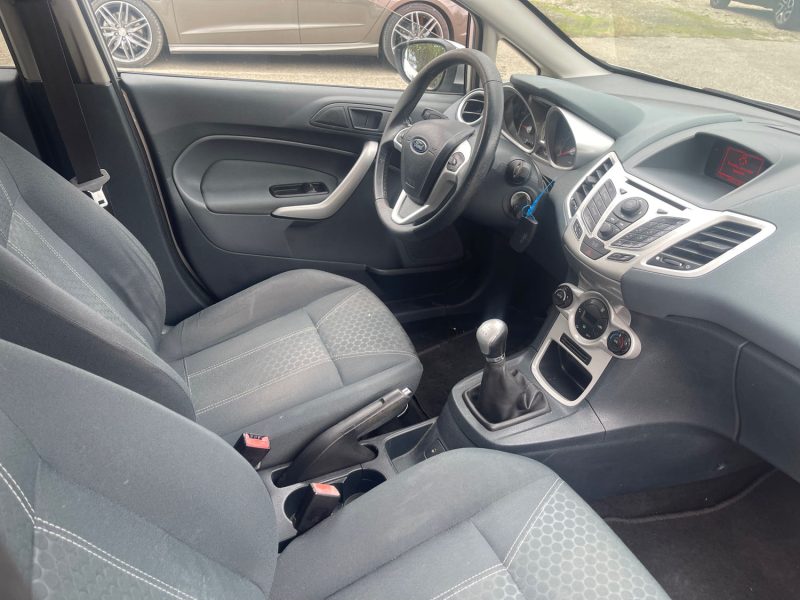 FORD FIESTA 1.6 TDCI 95CH FAP TITANIUM 5P 182MKM