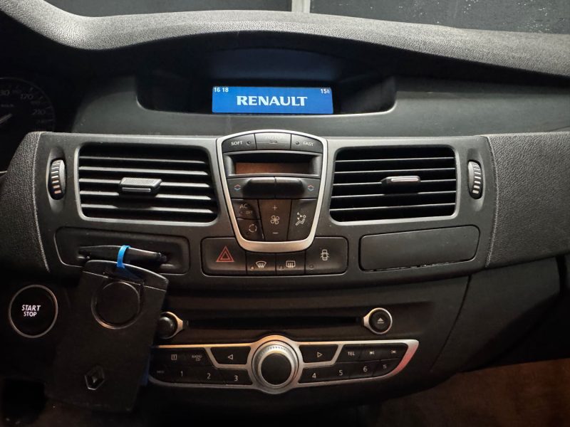 RENAULT LAGUNA COUPE 2.0 DCI 150 FAP BLACK EDITION 