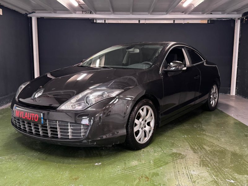 RENAULT LAGUNA COUPE 2.0 DCI 150 FAP BLACK EDITION 