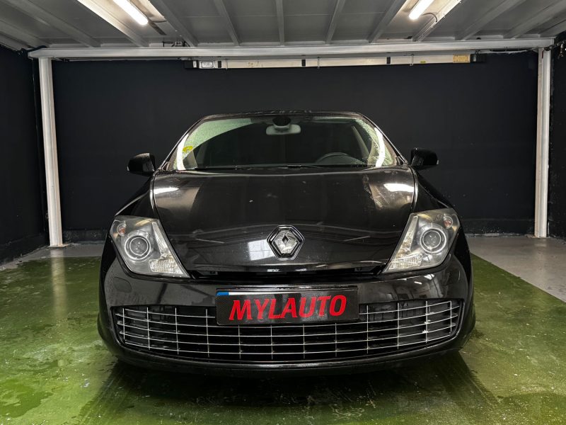 RENAULT LAGUNA COUPE 2.0 DCI 150 FAP BLACK EDITION 