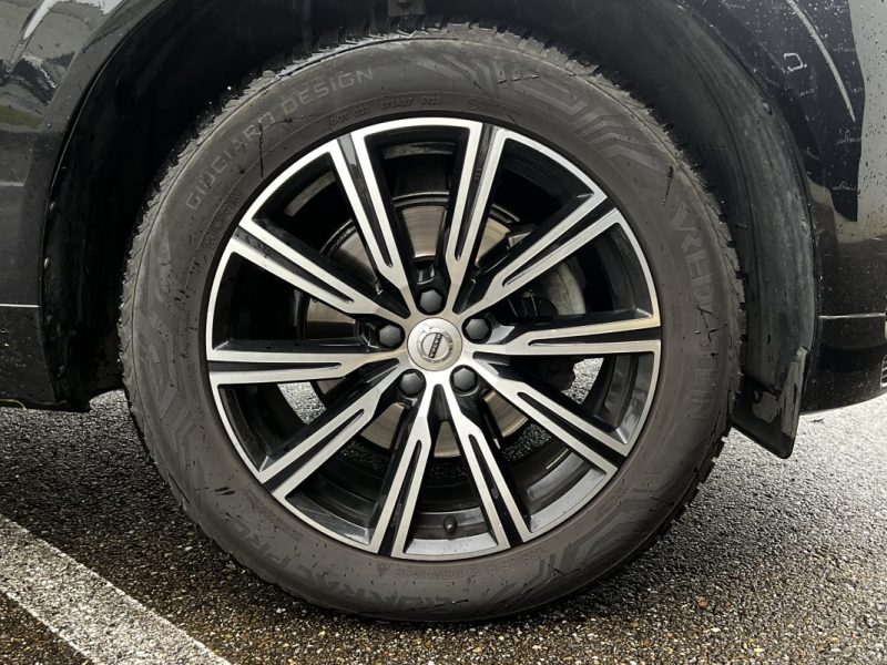 VOLVO XC60 INSCRIPTION LUXE TOIT OUVRANT/SIÈGES CHAUFFANT/CAMÉRA DE RECUL 2020