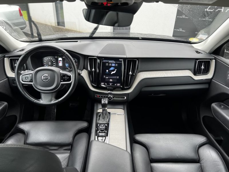 VOLVO XC60 INSCRIPTION LUXE TOIT OUVRANT/SIÈGES CHAUFFANT/CAMÉRA DE RECUL 2020