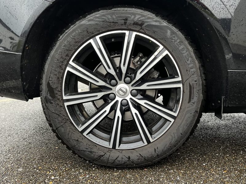 VOLVO XC60 INSCRIPTION LUXE TOIT OUVRANT/SIÈGES CHAUFFANT/CAMÉRA DE RECUL 2020