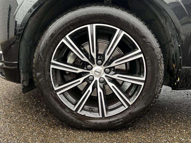 VOLVO XC60 INSCRIPTION LUXE TOIT OUVRANT/SIÈGES CHAUFFANT/CAMÉRA DE RECUL 2020