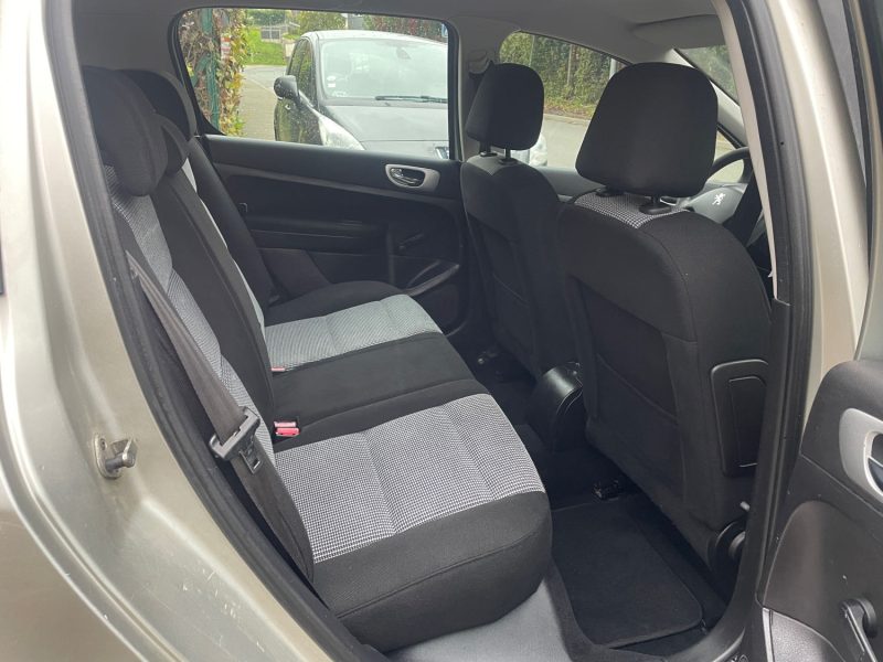 PEUGEOT 307 1.6I - 16V 110CH