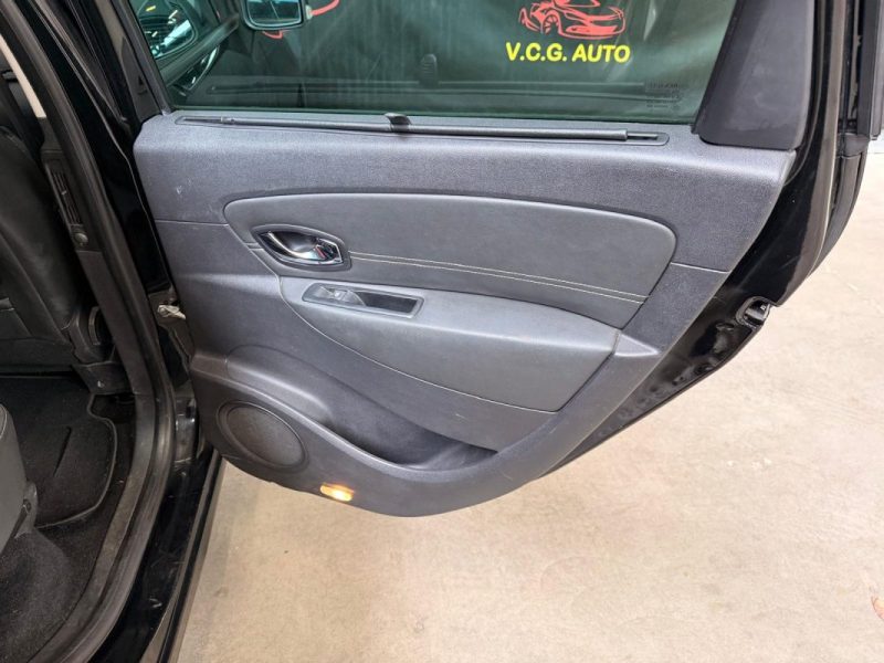 RENAULT GRAND SCENIC 1.6 DCI 130 Dynamique 