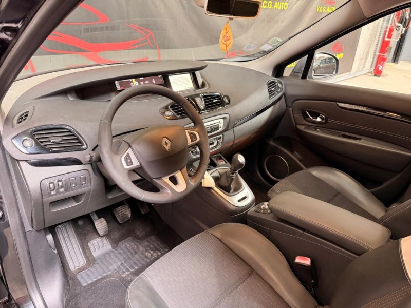 RENAULT GRAND SCENIC 1.6 DCI 130 Dynamique 