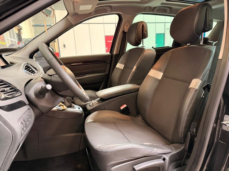 RENAULT GRAND SCENIC 1.6 DCI 130 Dynamique 
