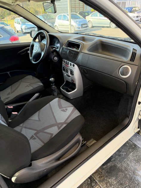 FIAT PUNTO 80 16V CLASS 2003