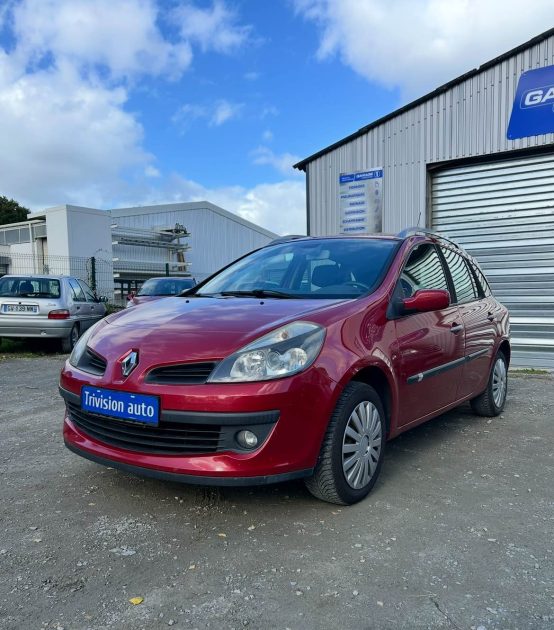 RENAULT CLIO  CLIO 1.2  ESSENCE DYNAMIQUE 2008