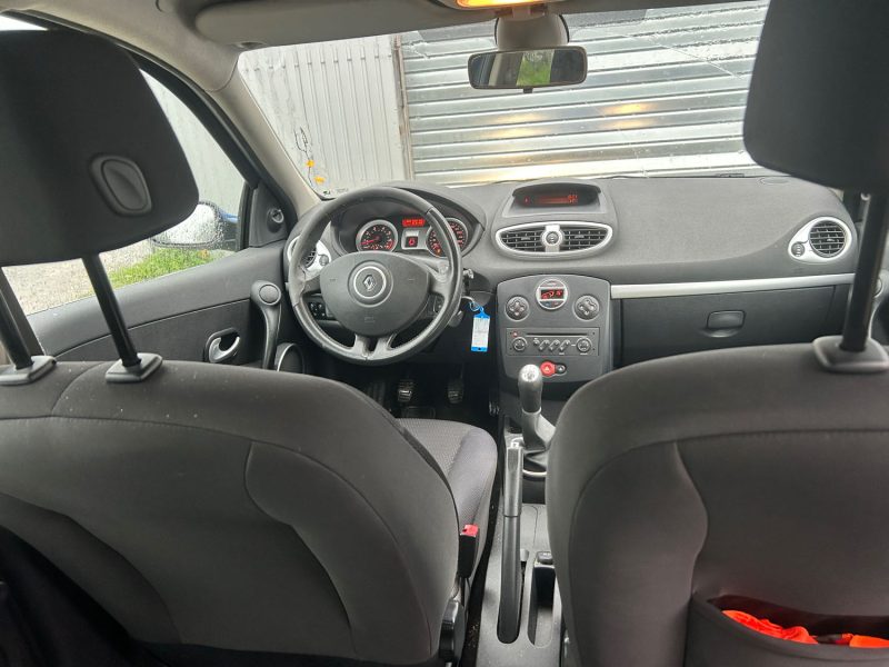 RENAULT CLIO CLIO 3 1.2 ESSENCE 2008