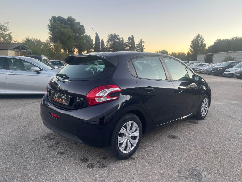PEUGEOT 208 1.6 E-HDI 92 FAP BUSINESS PACK 4CV 5P 174MKM