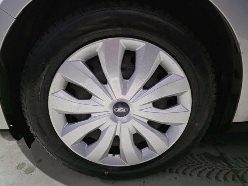 FORD FOCUS SW 1.6 Ti-VCT 125ch PowerShift / DISTRI OK