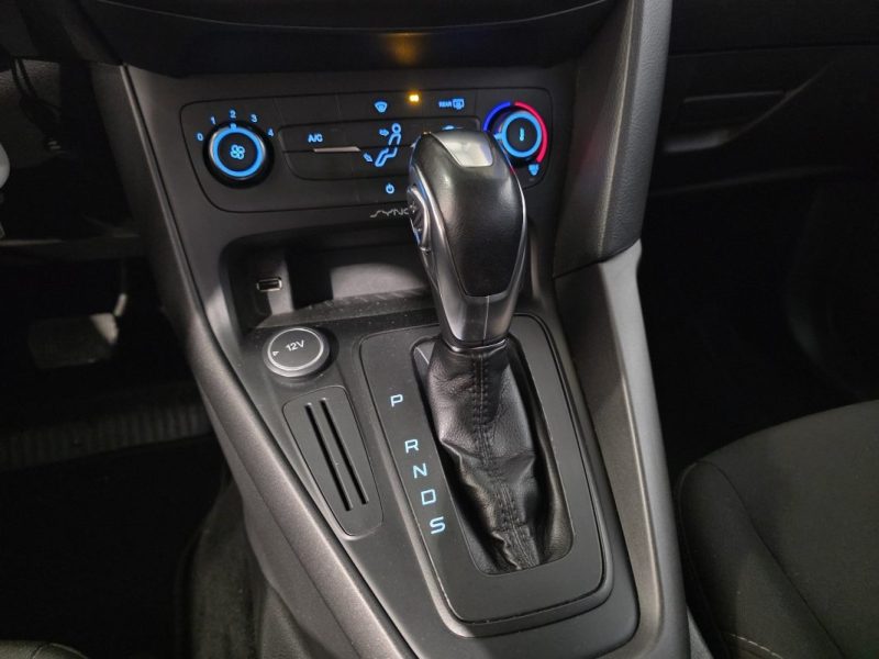 FORD FOCUS SW 1.6 Ti-VCT 125ch PowerShift / DISTRI OK