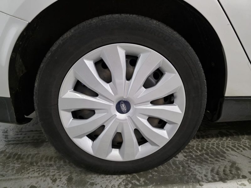 FORD FOCUS SW 1.6 Ti-VCT 125ch PowerShift / DISTRI OK