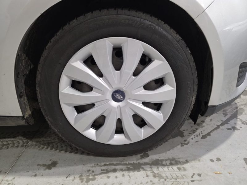 FORD FOCUS SW 1.6 Ti-VCT 125ch PowerShift / DISTRI OK