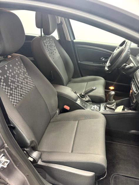 RENAULT MEGANEIII ESTATE 1.5 DCI 90CH EXPRESSION ECO² 2013