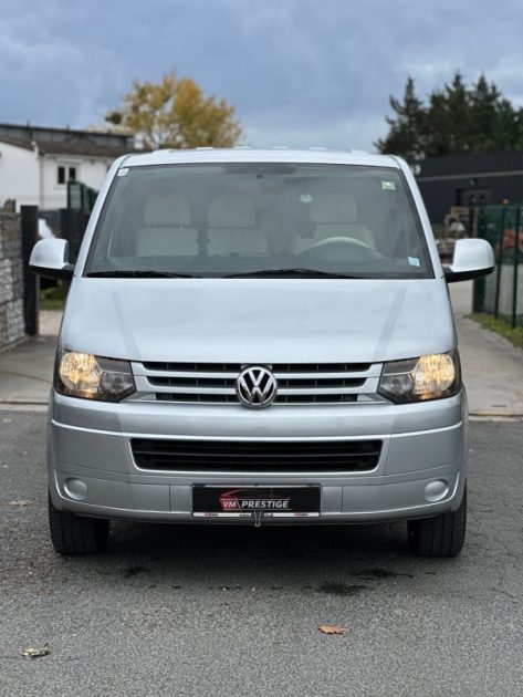VOLKSWAGEN KOMBI T5 2.0 TDI 140CV / Intérieur VIP Luxe Sur Mesure  / Tv / Frigo 