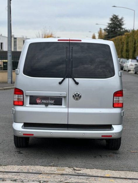 VOLKSWAGEN KOMBI T5 2.0 TDI 140CV / Intérieur VIP Luxe Sur Mesure  / Tv / Frigo 