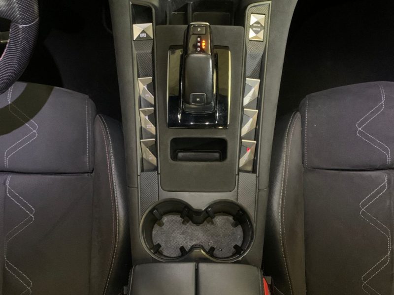  DS 7 CROSSBACK 1.6 PERFORMANCE LINE 225CV - BVA - TOIT OUVRANT - 98 000KM  