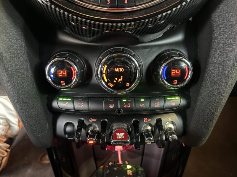 MINI F56 JOHN COOPER WORKS 231CV BVAS - Apple CarPlay - Affichage tête haute - Harman Kardon