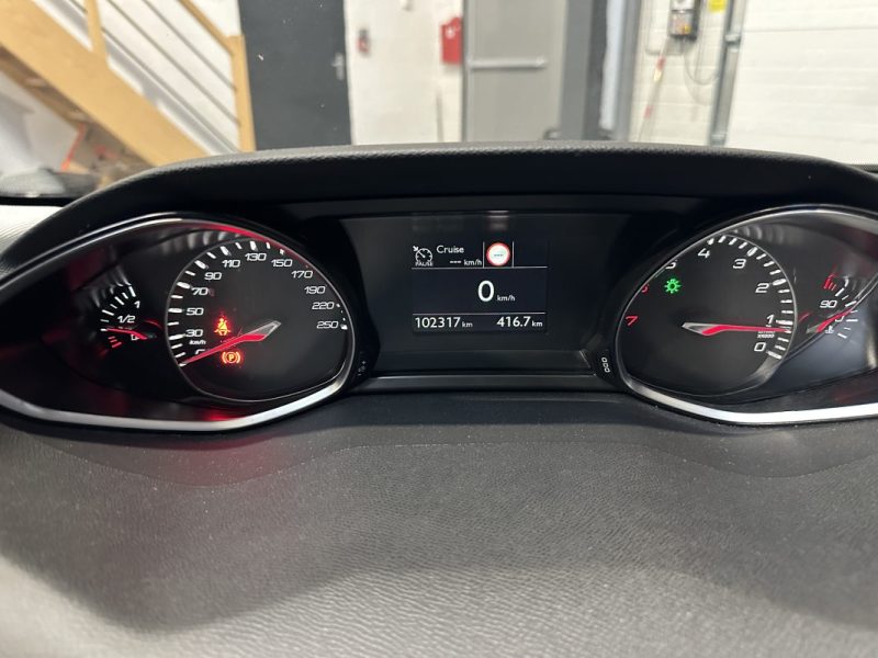 PEUGEOT 308 1.2 PureTech 110ch Active Business - KIT DISTRI NEUF