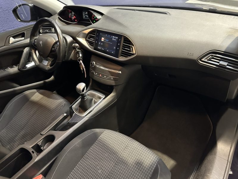 PEUGEOT 308 1.2 PureTech 110ch Active Business - KIT DISTRI NEUF