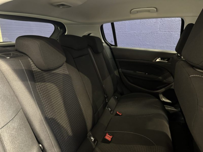 PEUGEOT 308 1.2 PureTech 110ch Active Business - KIT DISTRI NEUF