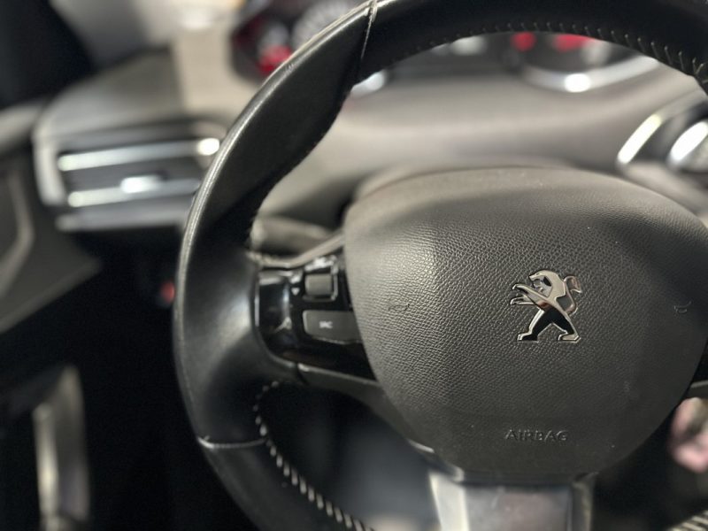 PEUGEOT 308 1.2 PureTech 110ch Active Business - KIT DISTRI NEUF