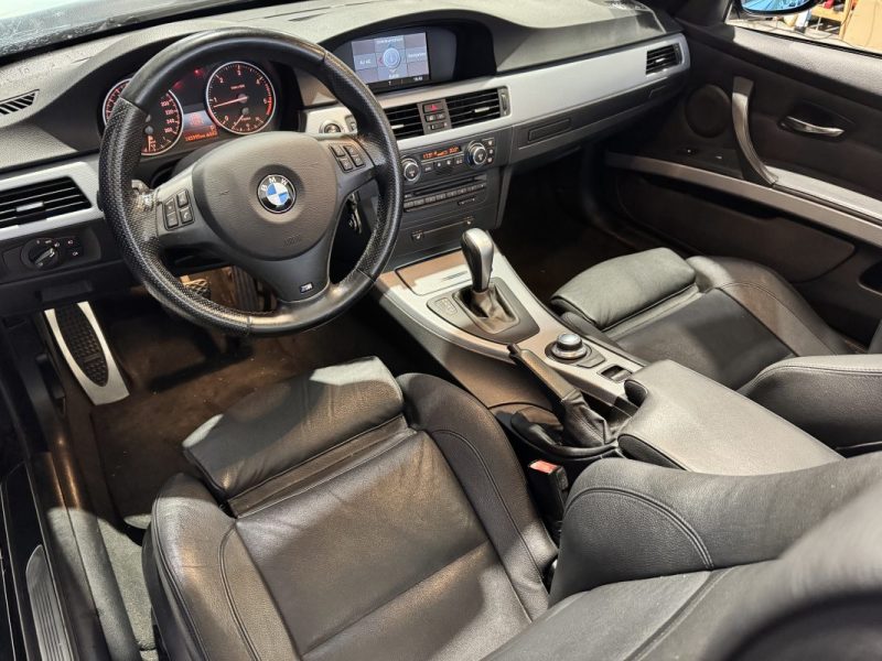 BMW SERIE 3 320D E93 177 CH PACK M / SUIVI D'ENTRETIEN COMPLET 