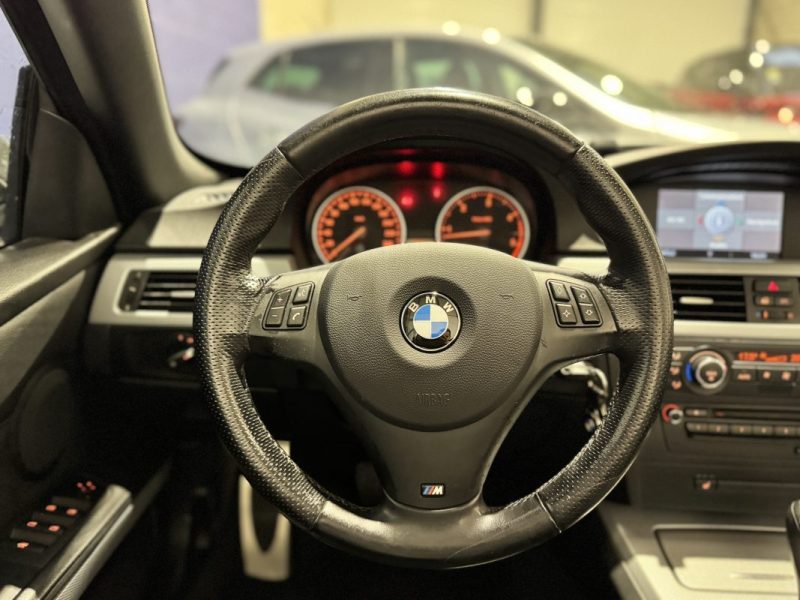 BMW SERIE 3 320D E93 177 CH PACK M / SUIVI D'ENTRETIEN COMPLET 