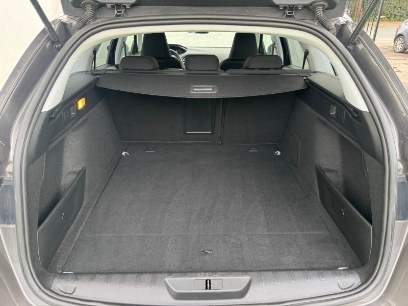 PEUGEOT 308 II SW 1.5 BLUEHDI 130CH ALLURE EAT8 /1ER MAIN/ORIGINE FRANCE/GARANTIE 12 MOIS/DISTRIBUTION EFFECTUEE   