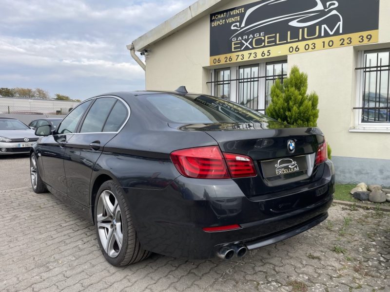 BMW 523I LUXE 2010