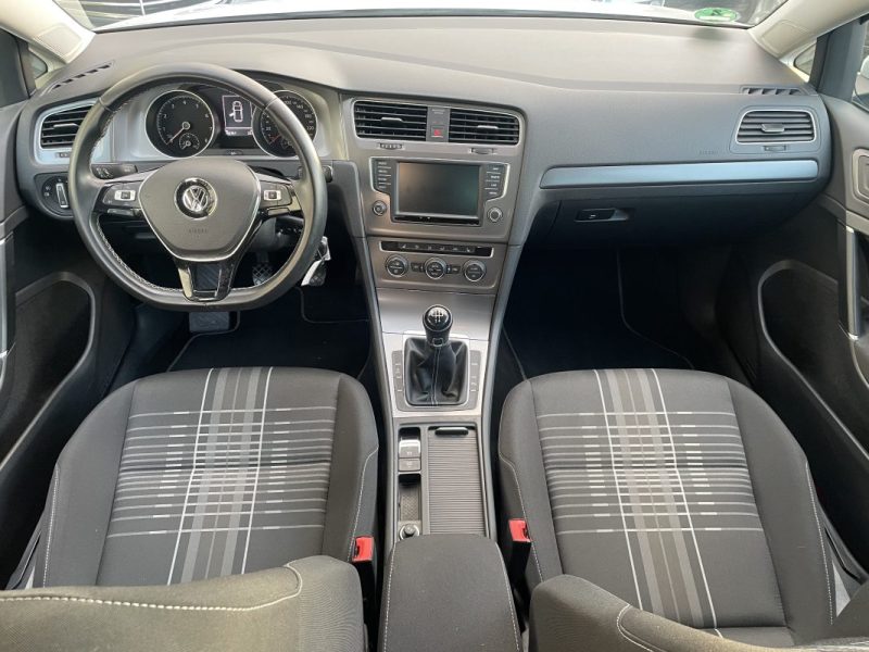 VOLKSWAGEN GOLF 7 CARAT DE 2016 GARANTIE 12 MOIS 