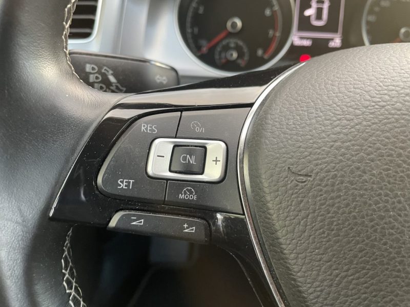 VOLKSWAGEN GOLF 7 CARAT DE 2016 GARANTIE 12 MOIS 