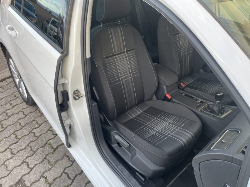 VOLKSWAGEN GOLF 7 CARAT DE 2016 GARANTIE 12 MOIS 